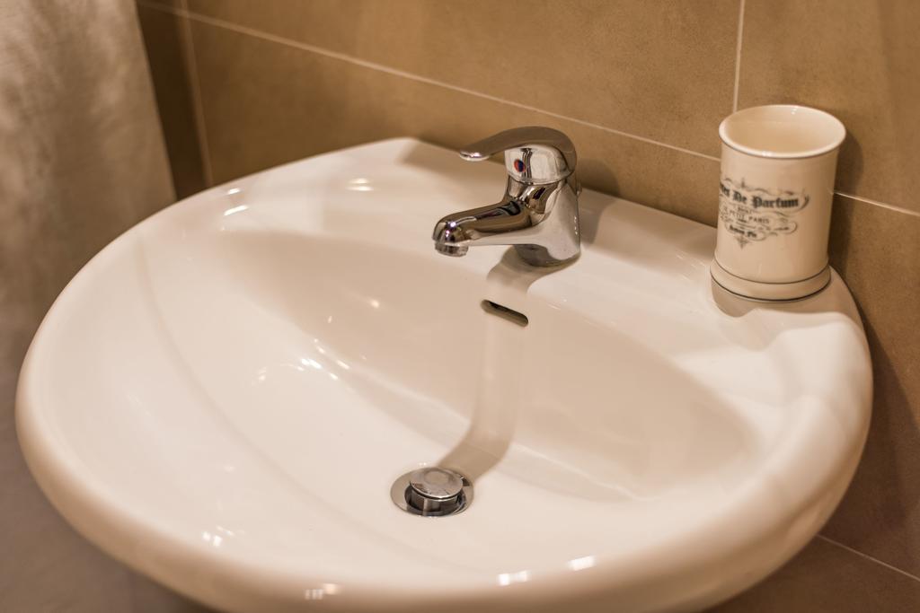 Vermaaten Boutique Suites Emerald Todi Ngoại thất bức ảnh