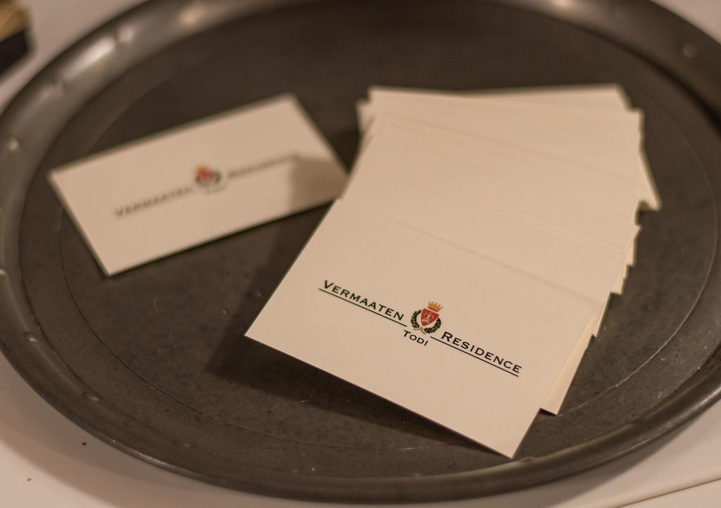 Vermaaten Boutique Suites Emerald Todi Ngoại thất bức ảnh